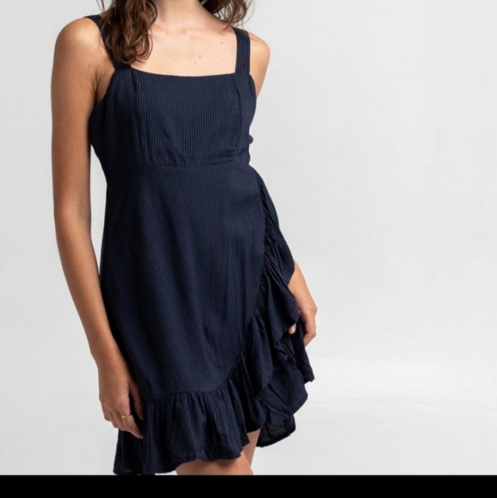 O'NEIL Colinda black and navy blue stripped mock wrap ruffle dress L